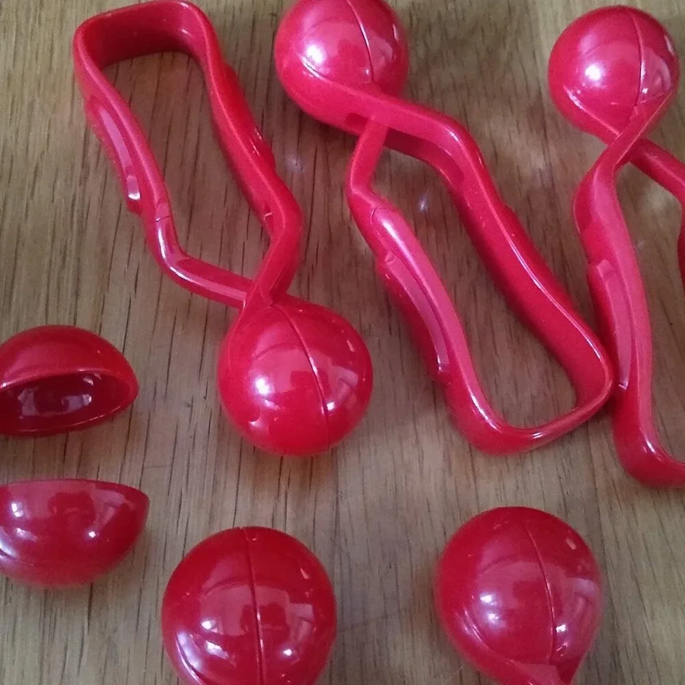 Lakeshore Easy-Squeeze Fine Motor Scoops - Set of 6